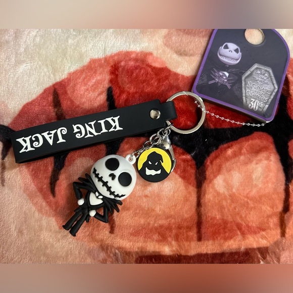 💀🖤NWT-THE NIGHT BEFORE CHRISTMAS JACK SKELLINGTON  “KING JACK” KEYCHAIN🖤💀 - Picture 6 of 9
